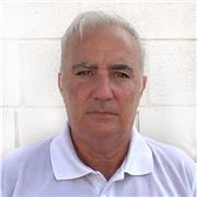 Doy clases de matematicas, ciencias, historia ,contabilidad,economia, fiscalidad practica